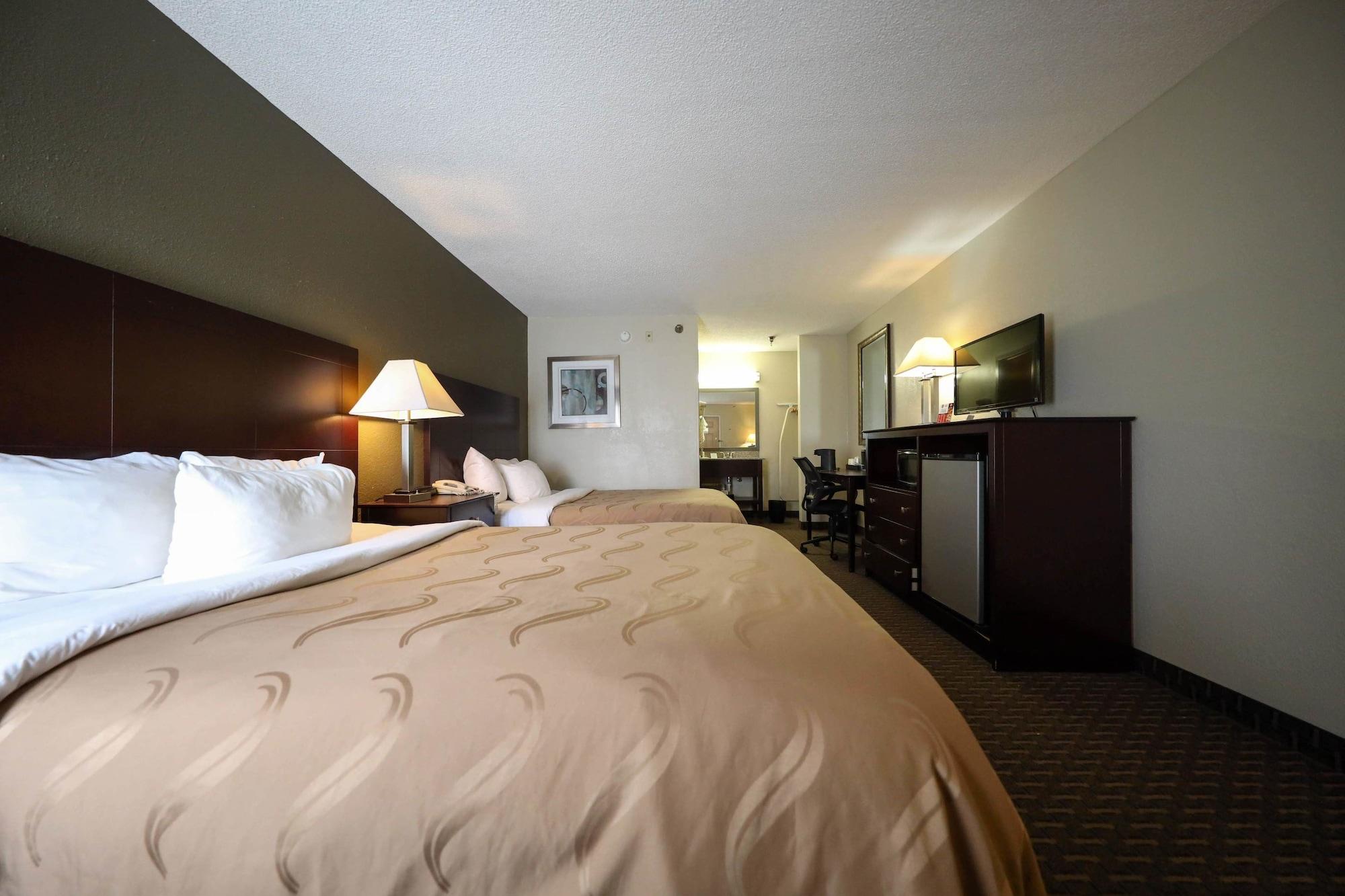 Copley Inn & Suites Akron Exterior photo
