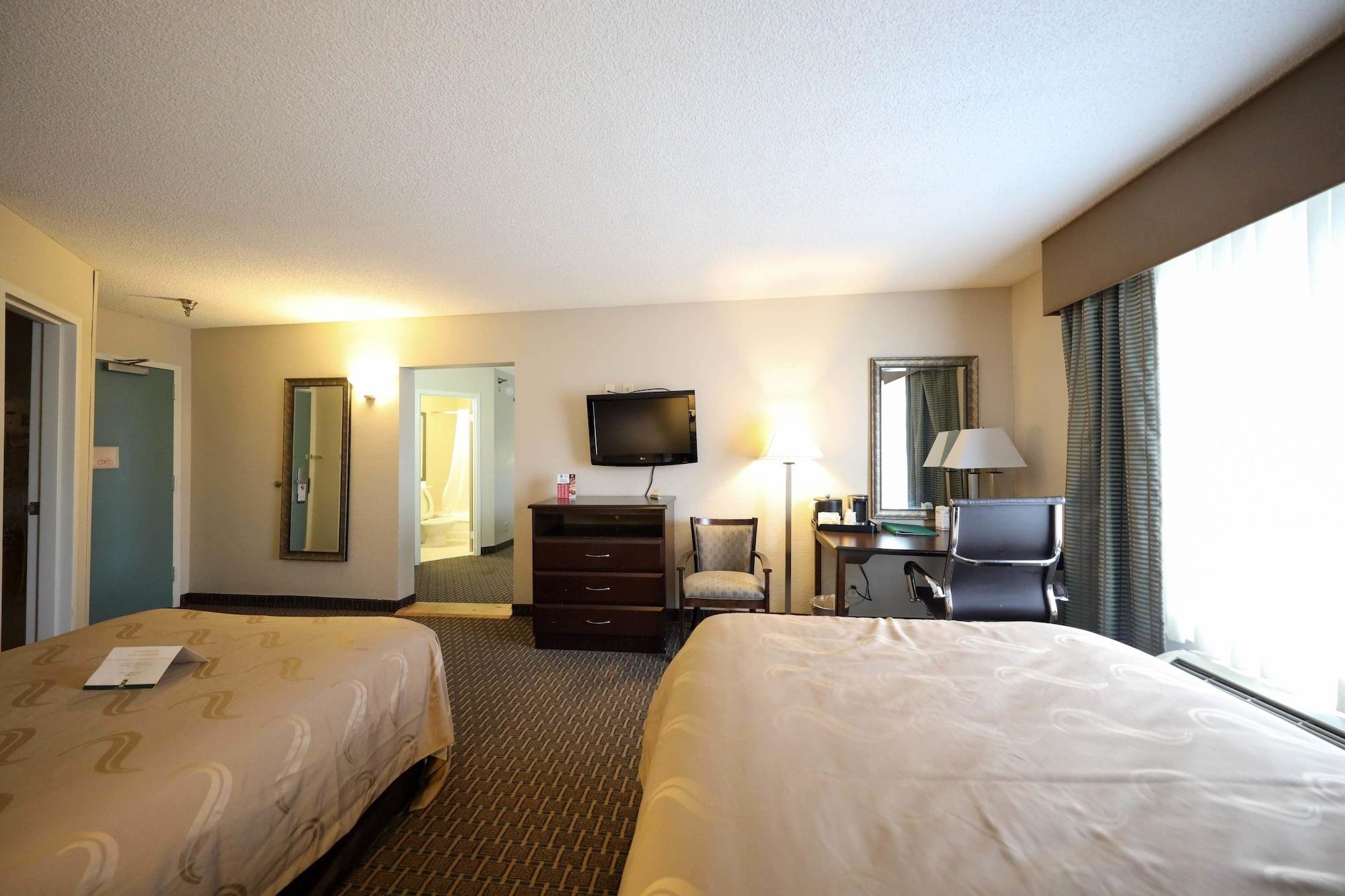 Copley Inn & Suites Akron Exterior photo