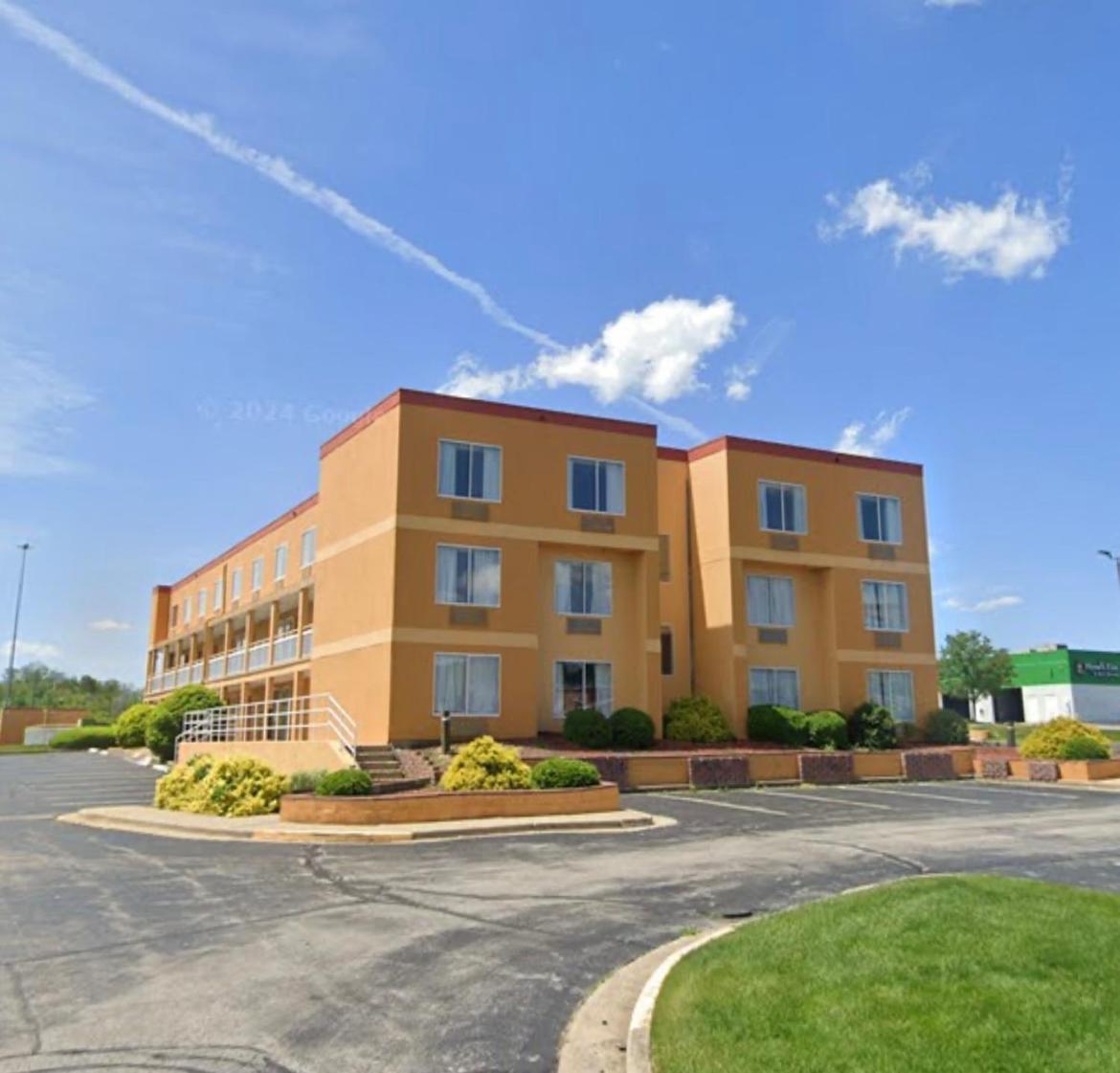 Copley Inn & Suites Akron Exterior photo
