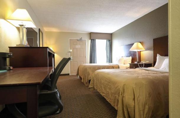 Copley Inn & Suites Akron Exterior photo