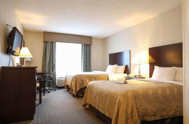 Copley Inn & Suites Akron Exterior photo