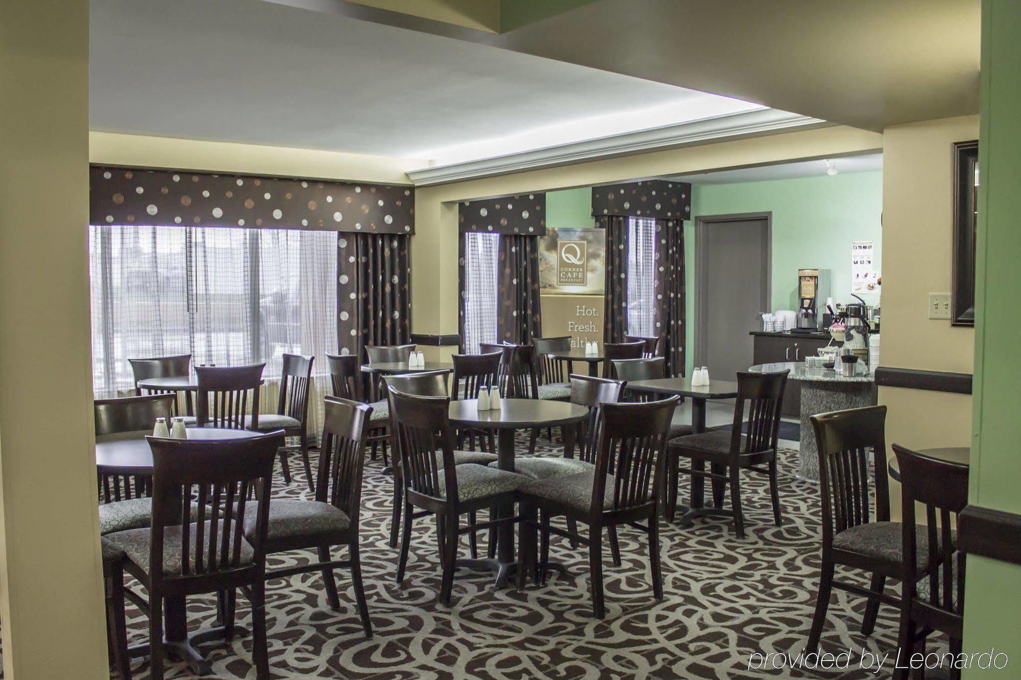 Copley Inn & Suites Akron Exterior photo