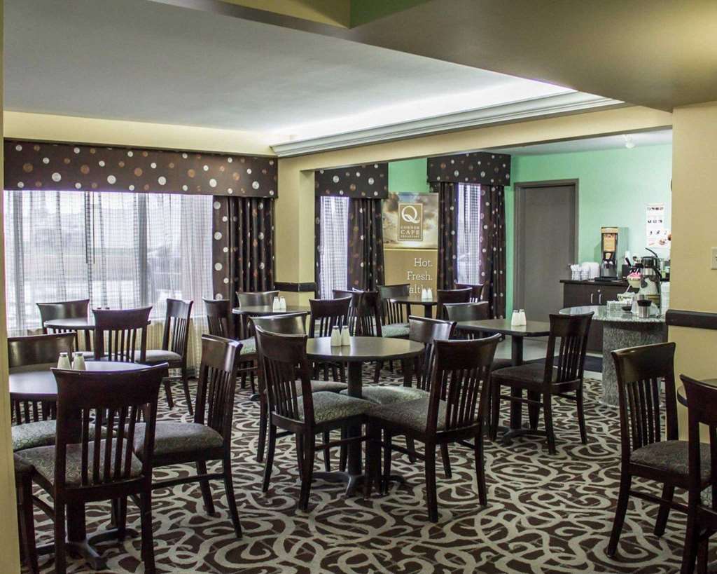 Copley Inn & Suites Akron Restaurant photo