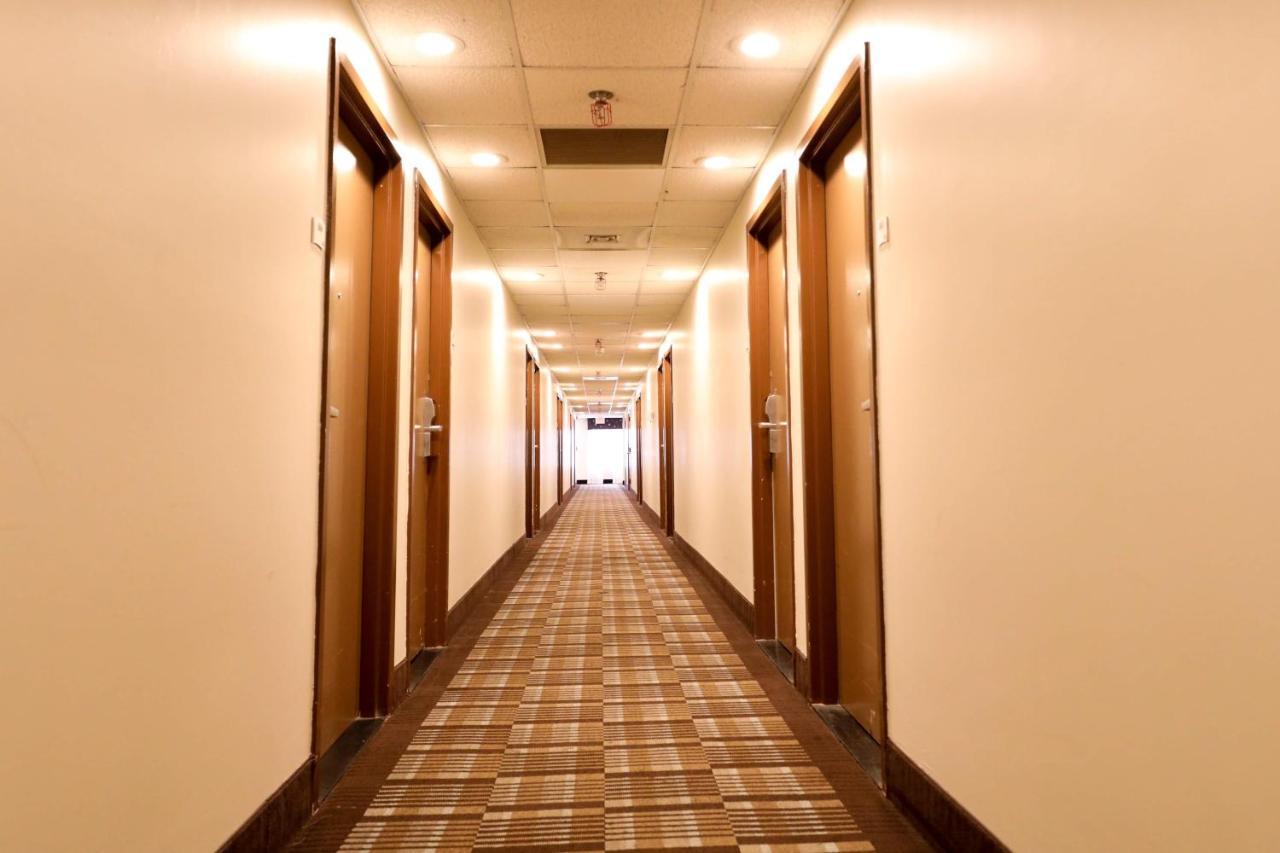 Copley Inn & Suites Akron Exterior photo